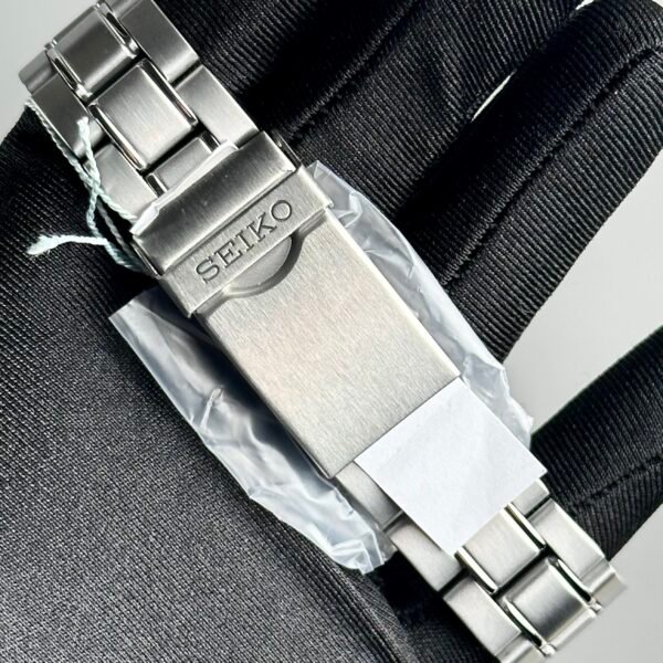 Seiko Chronograph 🍷⏱️ (Asian Market Only) - Image 5