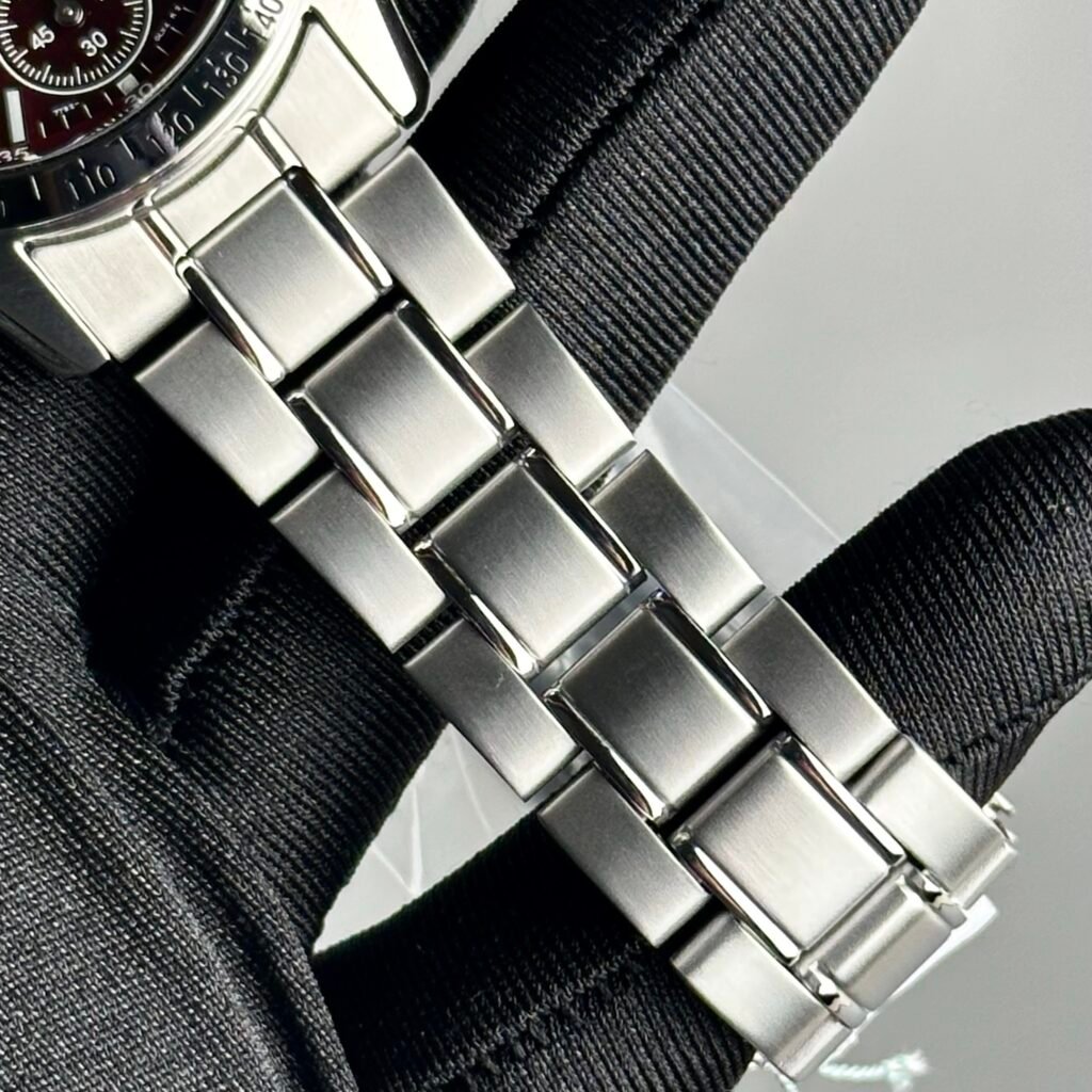 Seiko Chronograph 🍷⏱️ (Asian Market Only) - Image 6