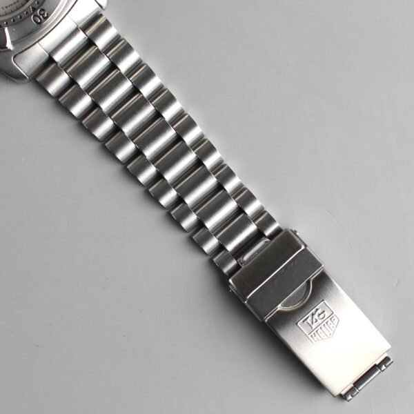 Tag Heuer Professional 2000 - Image 3