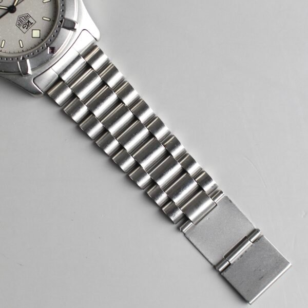 Tag Heuer Professional 2000 - Image 5