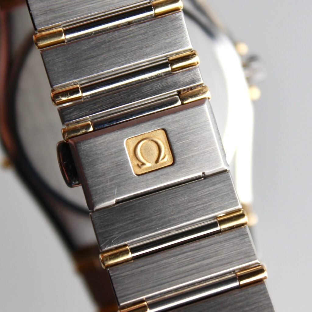 OMEGA Constellation 1510.30 “18K Bezel / Half Bar” - Image 4