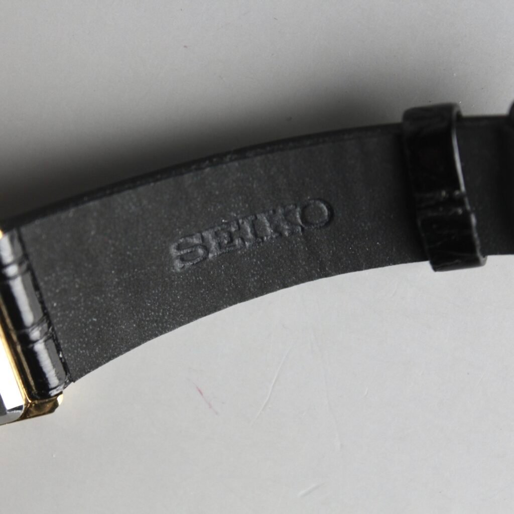 1981 Seiko Tank 🇯🇵JDM 2628-5010 - Image 5
