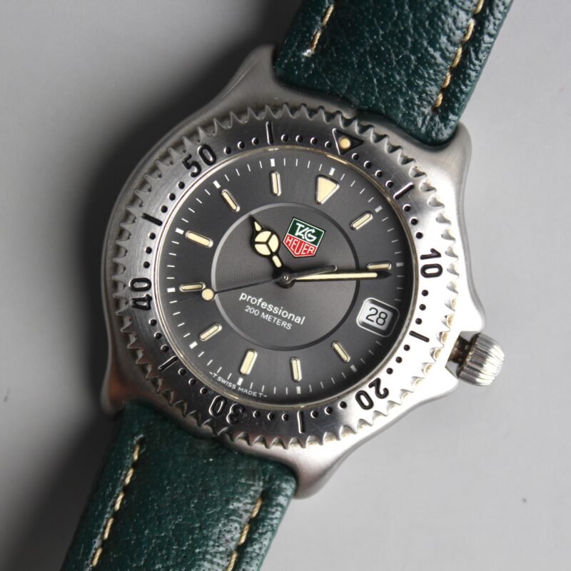 Alternative view of Tag Heuer Professional WI-1111