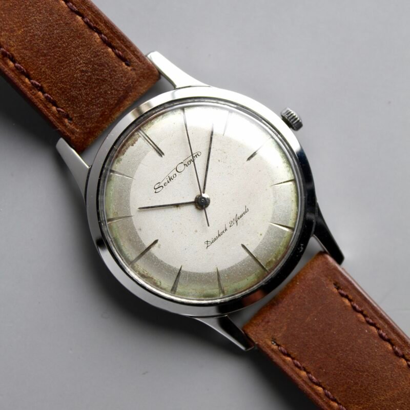 Alternative view of Seiko Crown 👑