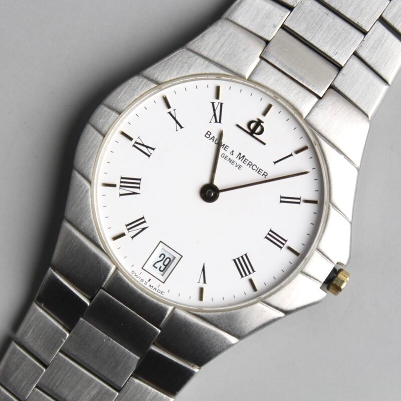 Alternative view of Baume & Mercier Riviera 🎻