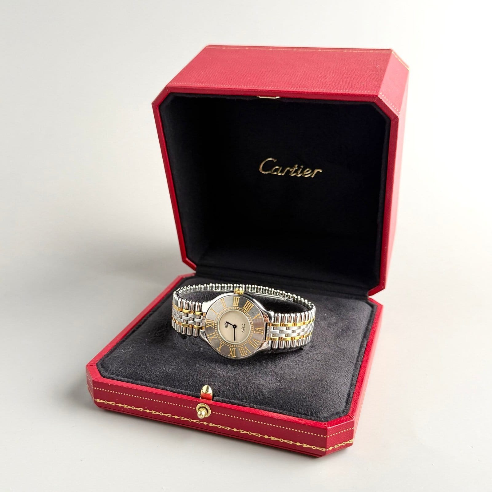 Cartier Must de 21 โ Jordanian Royal Crest ๐๐ฏ๐ด - Image 4