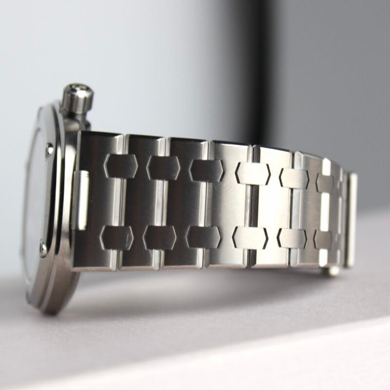 Seiko Credor Locomotive “GCCR997” Titanium - Image 9