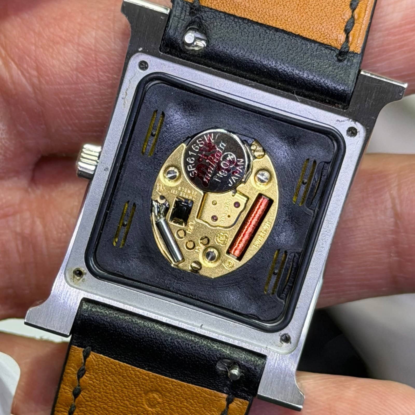 Hermès Heure H “HH1.521”
Medium Size - Image 12