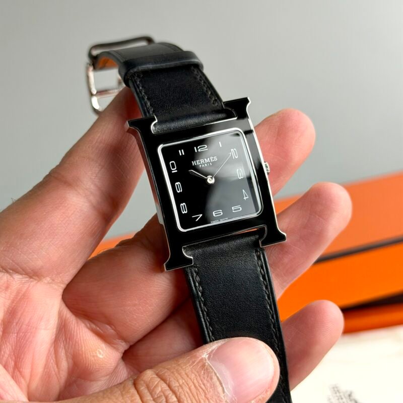 Hermès Heure H “HH1.521”
Medium Size - Image 5