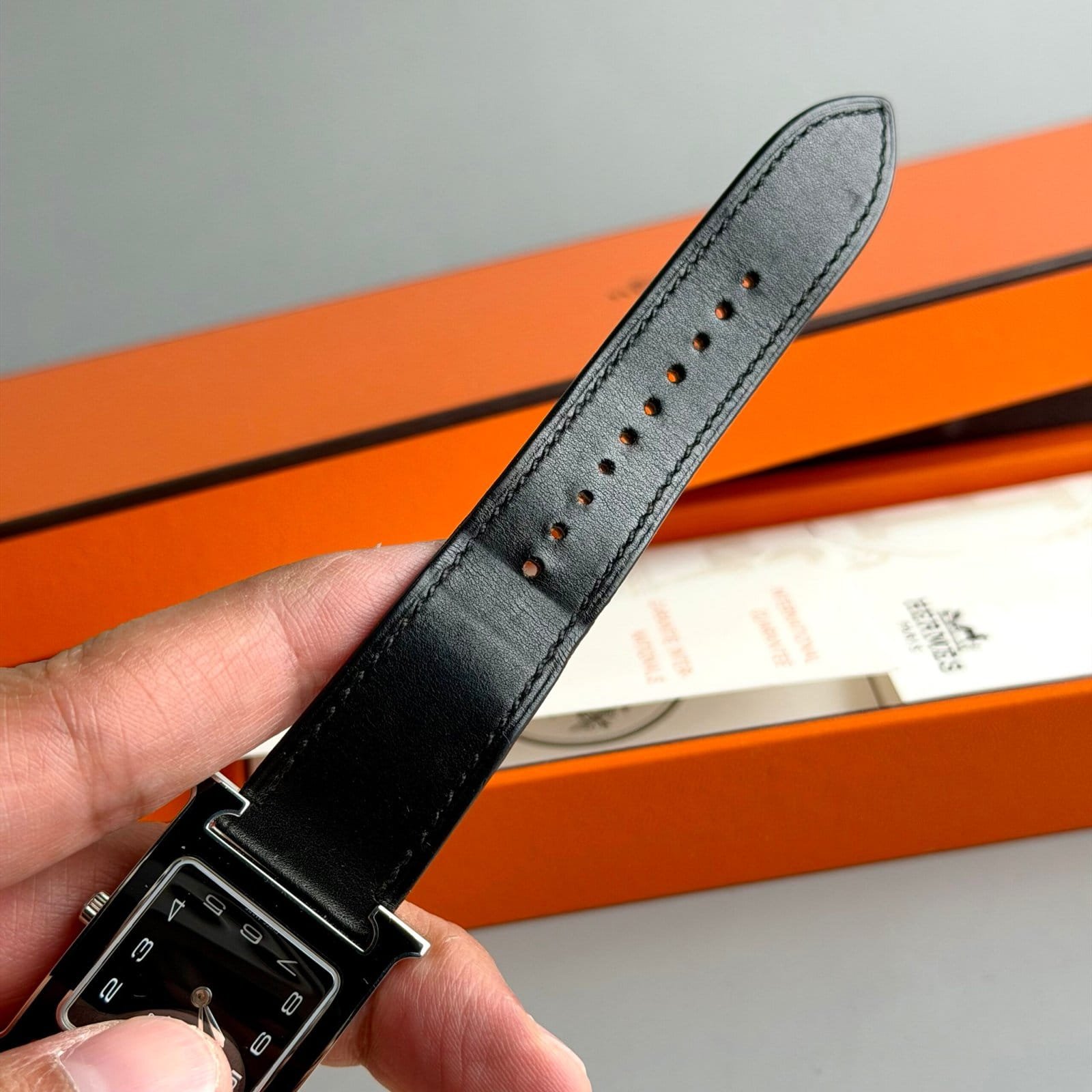 Hermès Heure H “HH1.521”
Medium Size - Image 9