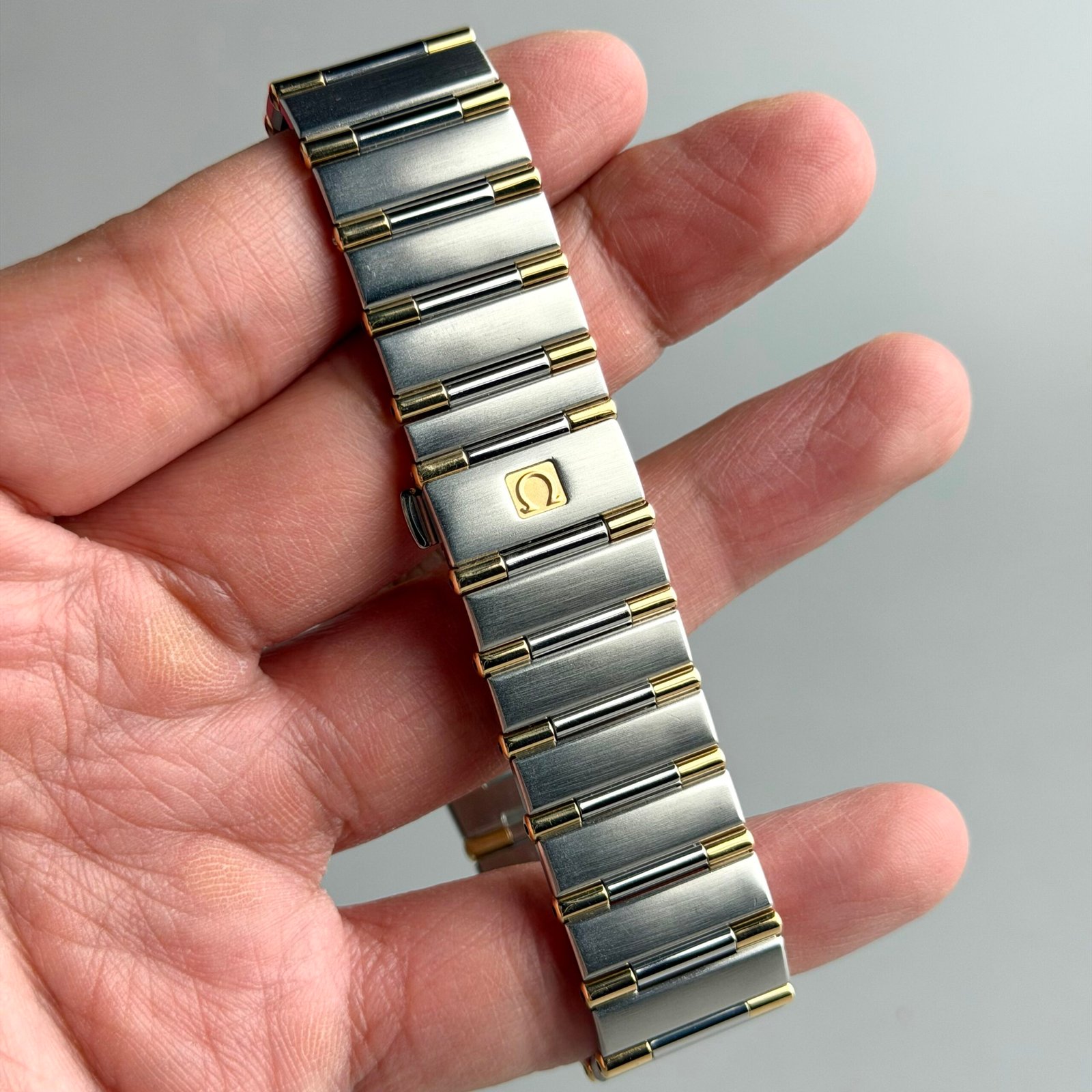 Omega Constellation 🌌 Ref. 1212.10.00
10 Years of Service-“Kuwait Oil company” - Image 8