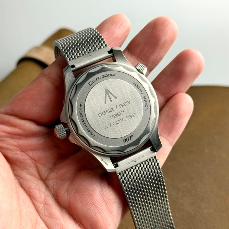 Omega Seamaster 007 “No Time to Die 🔫”
Ref. 210.90.42.20.01.001 - Image 5
