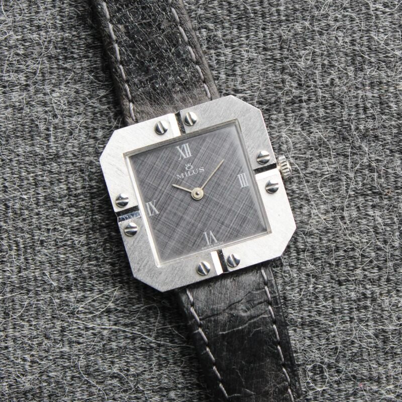 Alternative view of Milus 14268 “linen dial”